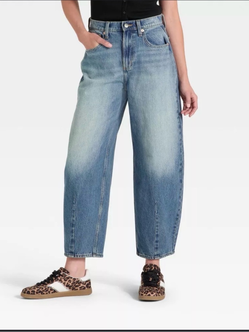 Universal Threads Barrel Jeans Size 12